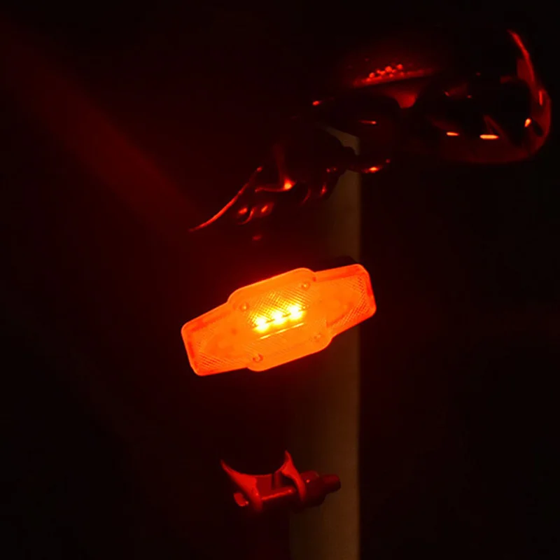 Bicycle Light Waterproof USB Rechargeable Helmet Tail Light Bicycle LED Safety Night Riding Tail Light Bicycle Riding Equipment
Bicycle Light Waterproof USB Rechargeable Helmet Tail Light Bicycle LED Safety Night Riding Tail Light Bicycle Riding Equipment