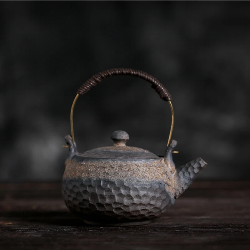 230ml Ceramic Hammer Pattern Teapot Handmade Japanese Retro Teapot Ceramic Kung Fu Teapot Single Pot Drinkware
230ml Ceramic Hammer Pattern Teapot Handmade Japanese Retro Teapot Ceramic Kung Fu Teapot Single Pot Drinkware