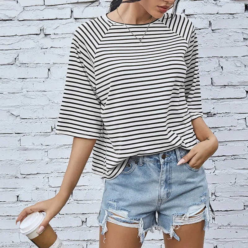ETOSELL Women Loose Round Collar Half Sleeve T-Shirt Fashion Leisure Striped Female Top
ETOSELL Women Loose Round Collar Half Sleeve T-Shirt Fashion Leisure Striped Female Top