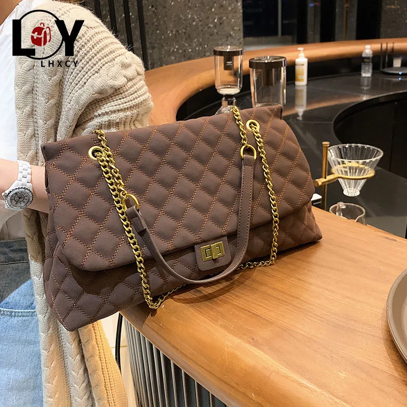 Lingge Chain Ladies High-capacity Bags Women 2021 New Autumn And Winter New Fashion High-quality All-match Frosted Messenger Bag
Lingge Chain Ladies High-capacity Bags Women 2021 New Autumn And Winter New Fashion High-quality All-match Frosted Messenger Bag