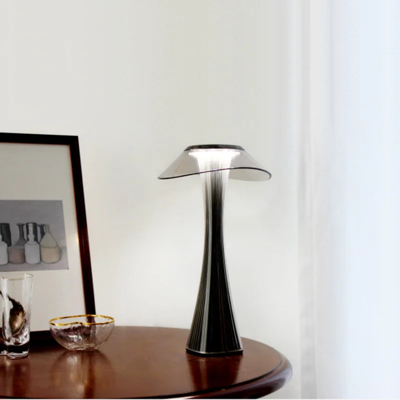 LED Table Lamp USB Charging Dimmable Protection Eyes Smart Touch Switch Bedside Lamps Transparent Crystal Creative Table Light
LED Table Lamp USB Charging Dimmable Protection Eyes Smart Touch Switch Bedside Lamps Transparent Crystal Creative Table Light