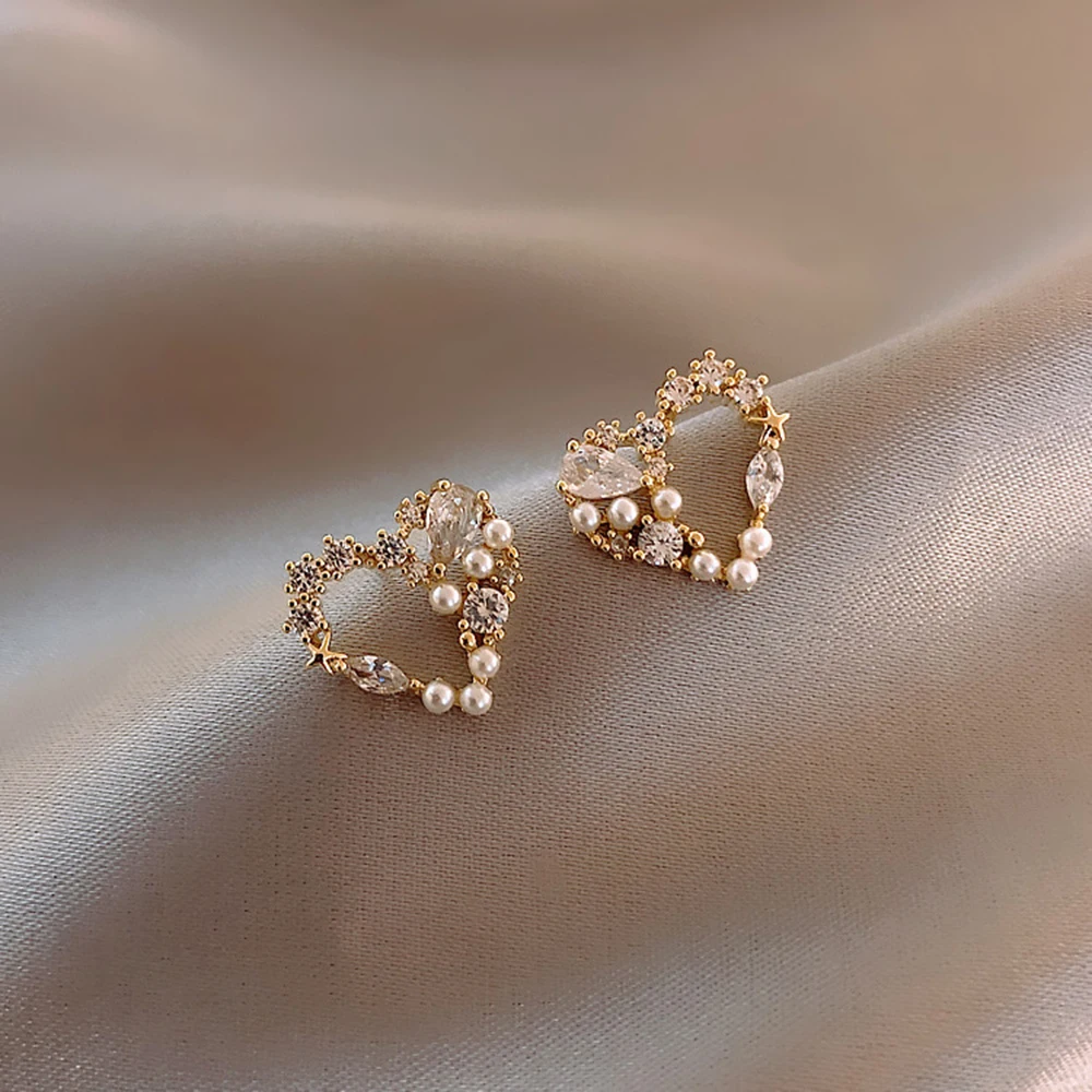 Korean Love Pearl Crystal Rhinestone Star Sweet Simple Temperament Stud Earrings Jewelry Women
Korean Love Pearl Crystal Rhinestone Star Sweet Simple Temperament Stud Earrings Jewelry Women