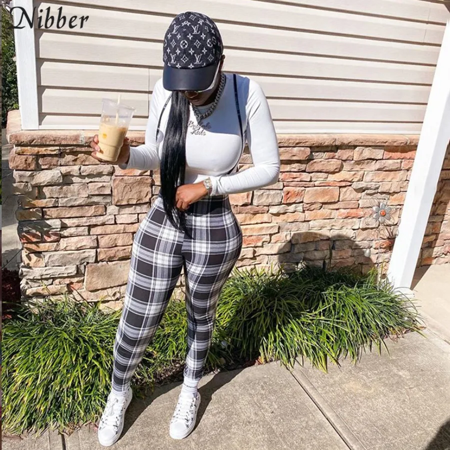 Nibber Simple Retro Check Pattern Overalls Tops 2Two Piece Sets Women White Tee shirts Jumpsuits Suits Autumn Street Wear Female
Nibber Simple Retro Check Pattern Overalls Tops 2Two Piece Sets Women White Tee shirts Jumpsuits Suits Autumn Street Wear Female