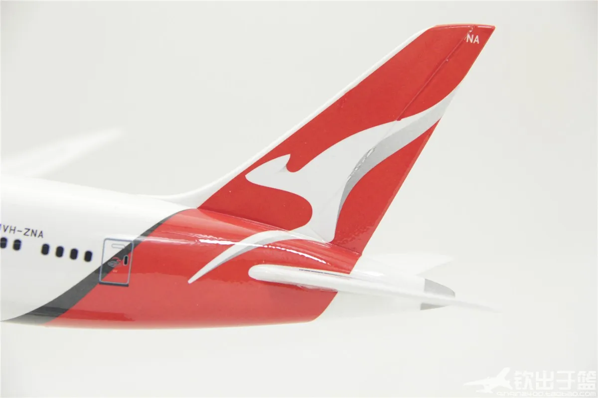 43cm Diecast Qantas 787 Airplane Model Boeing 787-900 Australian Airlines Gift Decoration Resin Material Adult Toys Collection
43cm Diecast Qantas 787 Airplane Model Boeing 787-900 Australian Airlines Gift Decoration Resin Material Adult Toys Collection