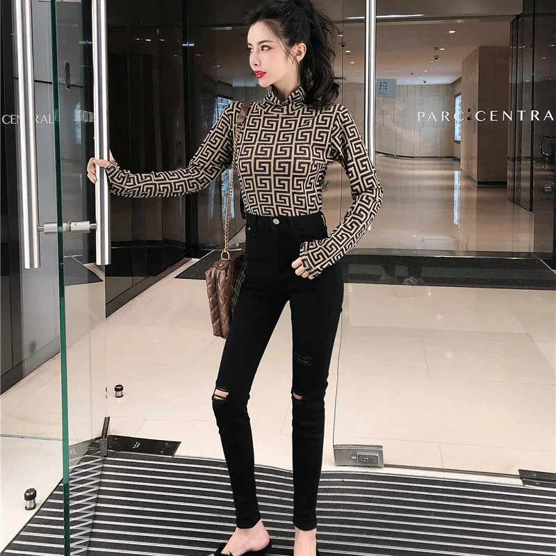 2021 Women's Spring Autumn Turtleneck Long Sleeve T Shirt Female Bottoming Slim Shirt Tops Female Warm Tops 
2021 Women's Spring Autumn Turtleneck Long Sleeve T Shirt Female Bottoming Slim Shirt Tops Female Warm Tops