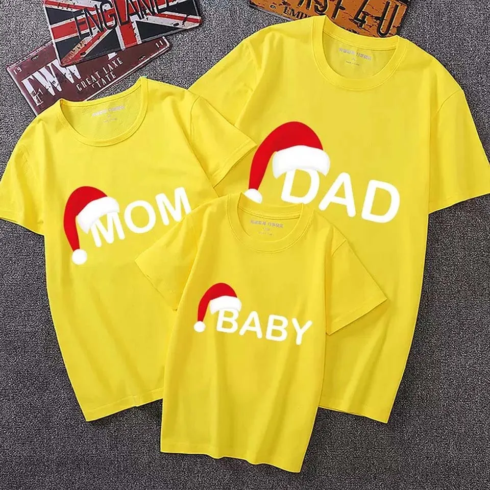 Daddy Mama Christmas Hat Print Casual Family Matching Outfits Mother Father Baby Matching T-shirt Short Sleeve Family Clothes
Daddy Mama Christmas Hat Print Casual Family Matching Outfits Mother Father Baby Matching T-shirt Short Sleeve Family Clothes