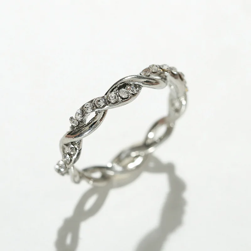 2021 Fashion Women Twisted Rope Hemp Flowers Ring Gold Silver Color Micro Cubic Zirconia Tail Ring Fashion Women's Jewelry
2021 Fashion Women Twisted Rope Hemp Flowers Ring Gold Silver Color Micro Cubic Zirconia Tail Ring Fashion Women's Jewelry