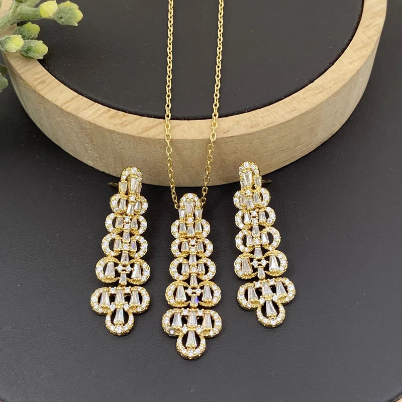 Lanyika Fashion Jewelry Set Elegant Butterfly Zirconia Micro Pave Necklace with Earrings for Women Wedding Banquet Best Gift
Lanyika Fashion Jewelry Set Elegant Butterfly Zirconia Micro Pave Necklace with Earrings for Women Wedding Banquet Best Gift