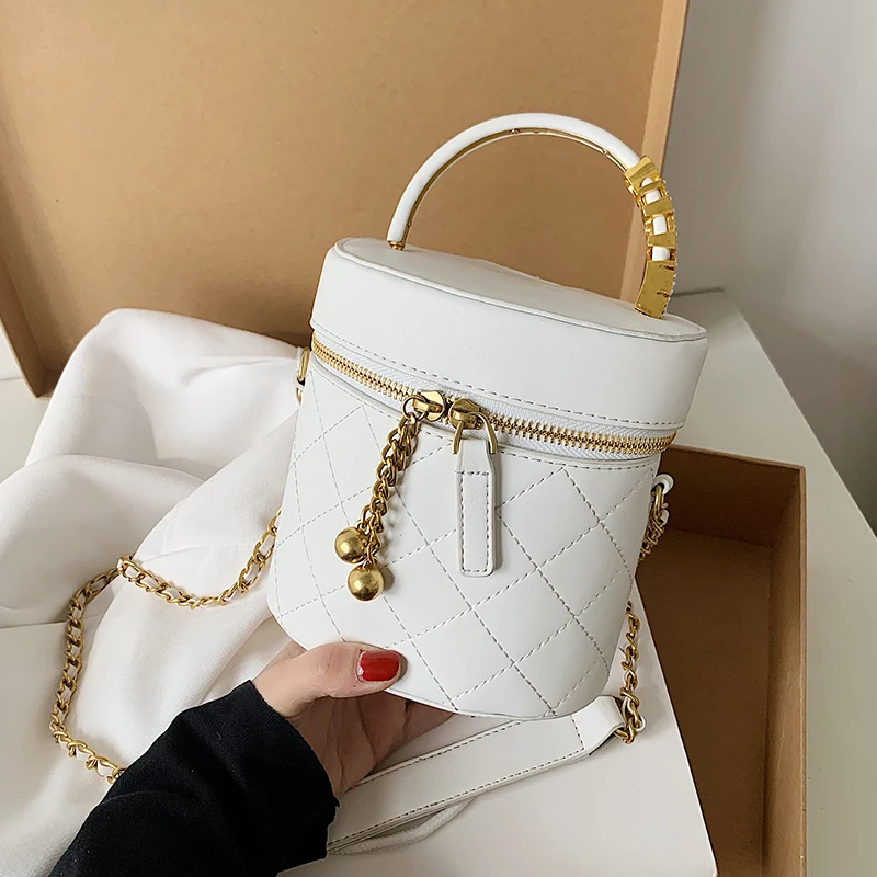 Дизайн High-end сумочки в западном стиле 2021 новые модные сумки из натуральной кожи сумка-мешок цепь, сумка на плечо, сумка для плеча, Ширина: 16 см 
Дизайн High-end сумочки в западном стиле 2021 новые модные сумки из натуральной кожи сумка-мешок цепь, сумка на плечо, сумка для плеча, Ширина: 16 см