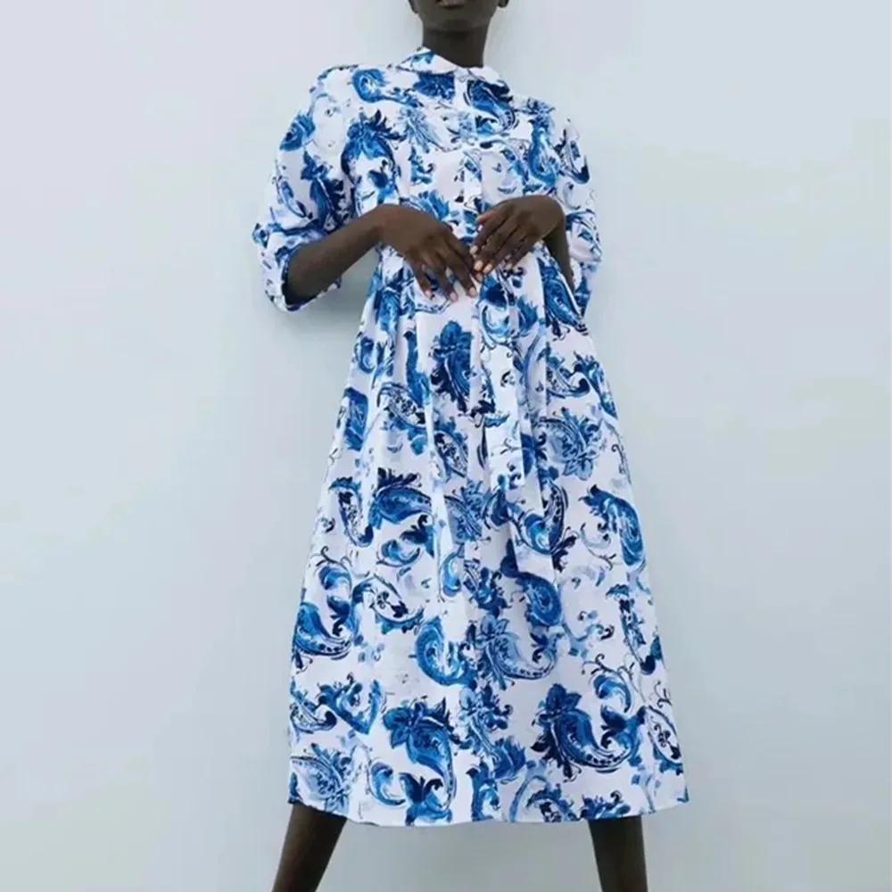 Autumn Printed Poplin Female Dress 2021 Vintage Long Sleeve Collared Midi Dresses Chic Tied Belt Casual Pleated Woman Dress
Autumn Printed Poplin Female Dress 2021 Vintage Long Sleeve Collared Midi Dresses Chic Tied Belt Casual Pleated Woman Dress