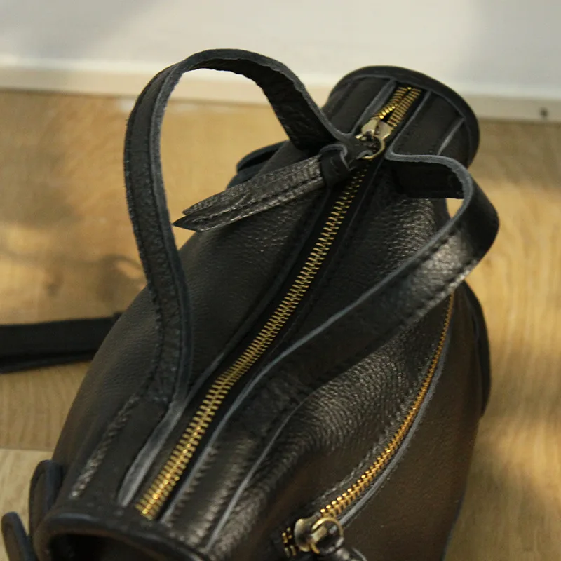 2020 retro single-shoulder diagonal women's large-capacity commuter briefcase handbag shoulder bag big bag satchel handbag
2020 retro single-shoulder diagonal women's large-capacity commuter briefcase handbag shoulder bag big bag satchel handbag