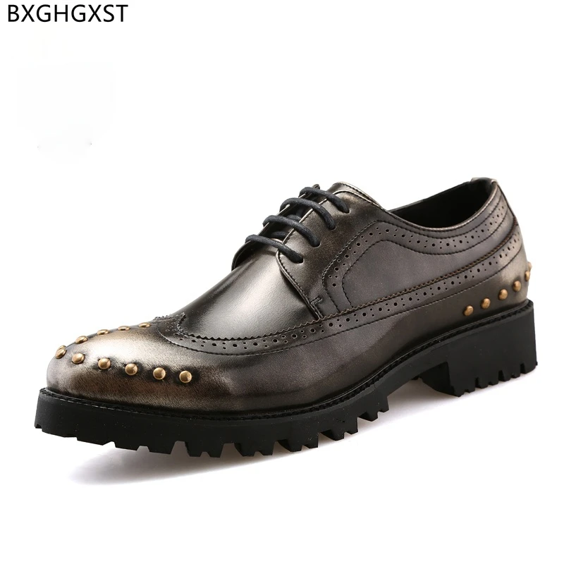 Black Casual Business Shoes Men Fashion Oxford Man Dress Shoes Rivet Party Shoes for Men 2021 Chaussure Homme Zapatos De Hombre
Black Casual Business Shoes Men Fashion Oxford Man Dress Shoes Rivet Party Shoes for Men 2021 Chaussure Homme Zapatos De Hombre