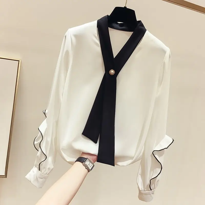 Solid Chiffon Women Blouse Summer New 2021 V-Neck Long-Sleeved Ruffles Loose Elegant Office Lady Pulls Outwear Tops
Solid Chiffon Women Blouse Summer New 2021 V-Neck Long-Sleeved Ruffles Loose Elegant Office Lady Pulls Outwear Tops