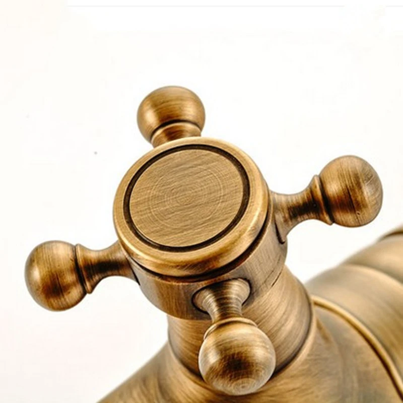 Antique Bathroom Faucet SDSN Dual Handle Basin Sink Faucet Quality Brass Bathroom Mixer Tap Luxury Antique Basin Faucets
Antique Bathroom Faucet SDSN Dual Handle Basin Sink Faucet Quality Brass Bathroom Mixer Tap Luxury Antique Basin Faucets