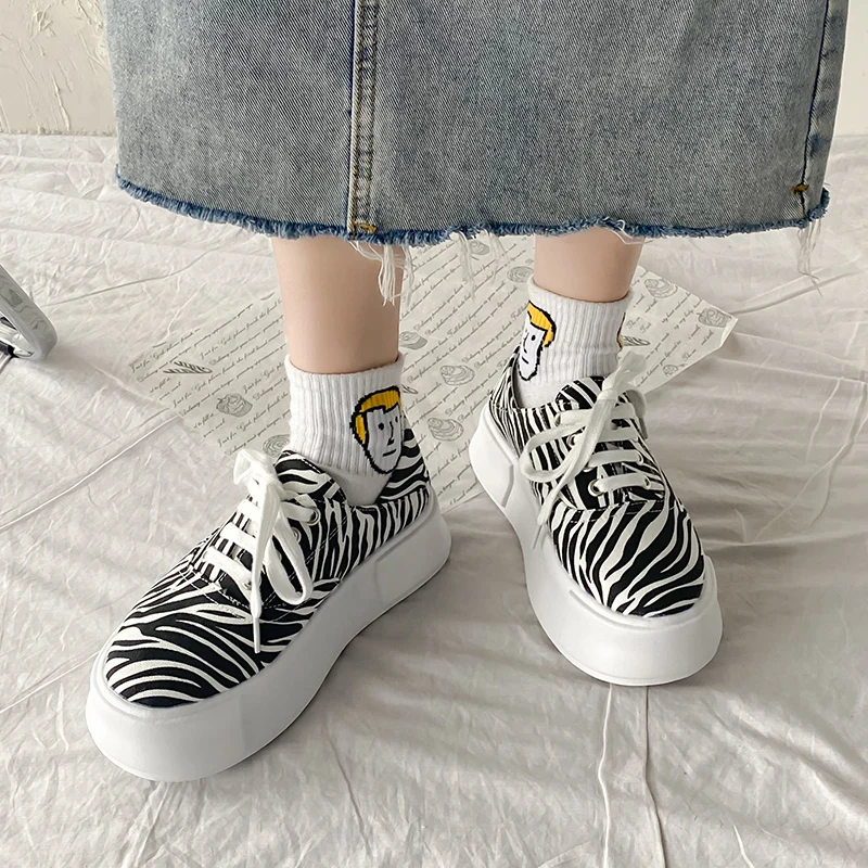 Round Toe Shoes Woman 2021 Casual Female Sneakers Mixed Colors Modis Flats All-Match New Summer Cross Cute Dress Leopard Sports
Round Toe Shoes Woman 2021 Casual Female Sneakers Mixed Colors Modis Flats All-Match New Summer Cross Cute Dress Leopard Sports