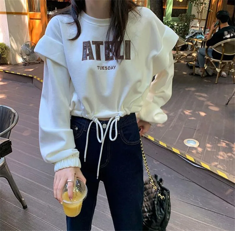 Fashion little girls cute hoodie female student autumn long-sleeved woman round neck pullover loose wild short drawstring tops
Fashion little girls cute hoodie female student autumn long-sleeved woman round neck pullover loose wild short drawstring tops