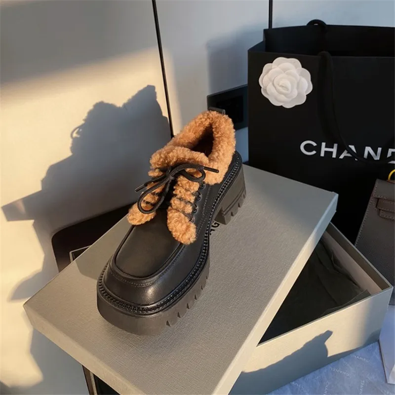 Winter Cow Leather Shoes Women Pumps Thick Bottom Warm Wool Snow Shoes Square Toe Chunky Heels for Women Platform Shoes Loafers
Winter Cow Leather Shoes Women Pumps Thick Bottom Warm Wool Snow Shoes Square Toe Chunky Heels for Women Platform Shoes Loafers