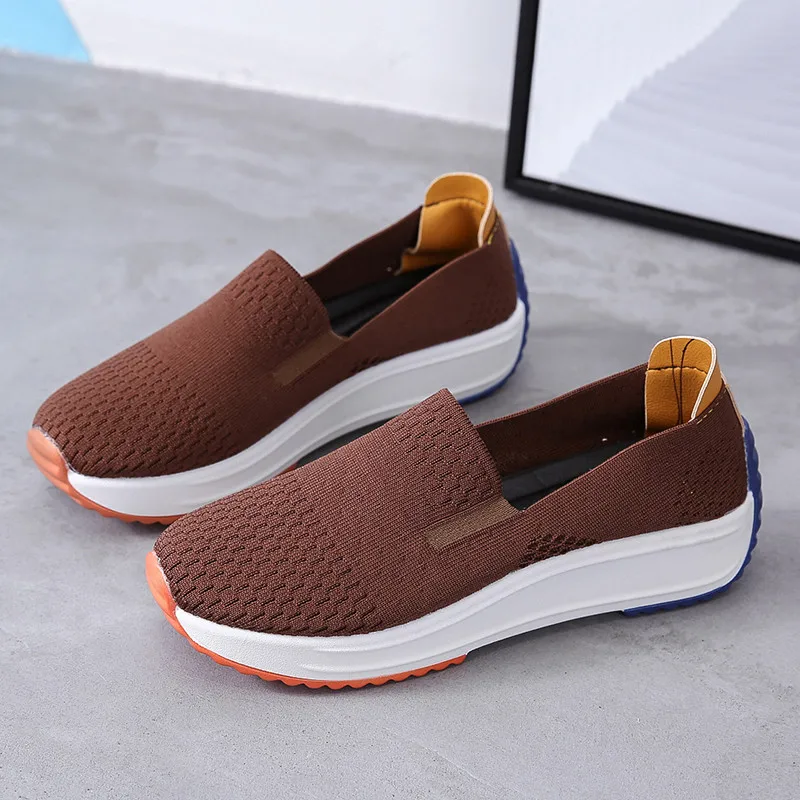 Fashion Brand Women Flat Shoes Breathable Mesh Slip-On Casual Loafers Autumn Lightweight Loafers Shoes Plus Size
Fashion Brand Women Flat Shoes Breathable Mesh Slip-On Casual Loafers Autumn Lightweight Loafers Shoes Plus Size