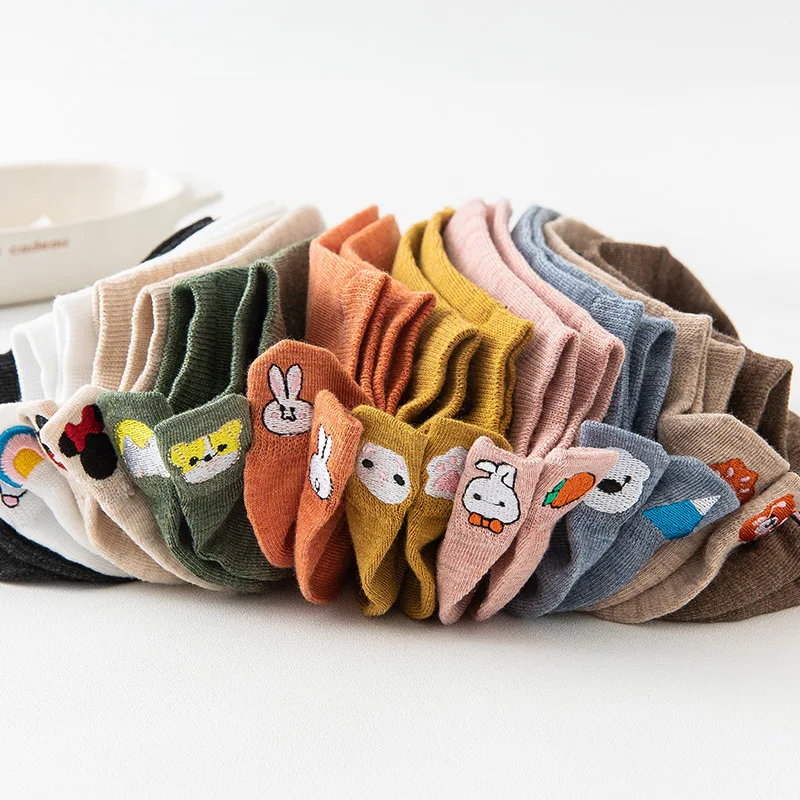 5 пар/партия, женские хлопковые носки с вышивкой
5 пар/партия, женские хлопковые носки с вышивкой