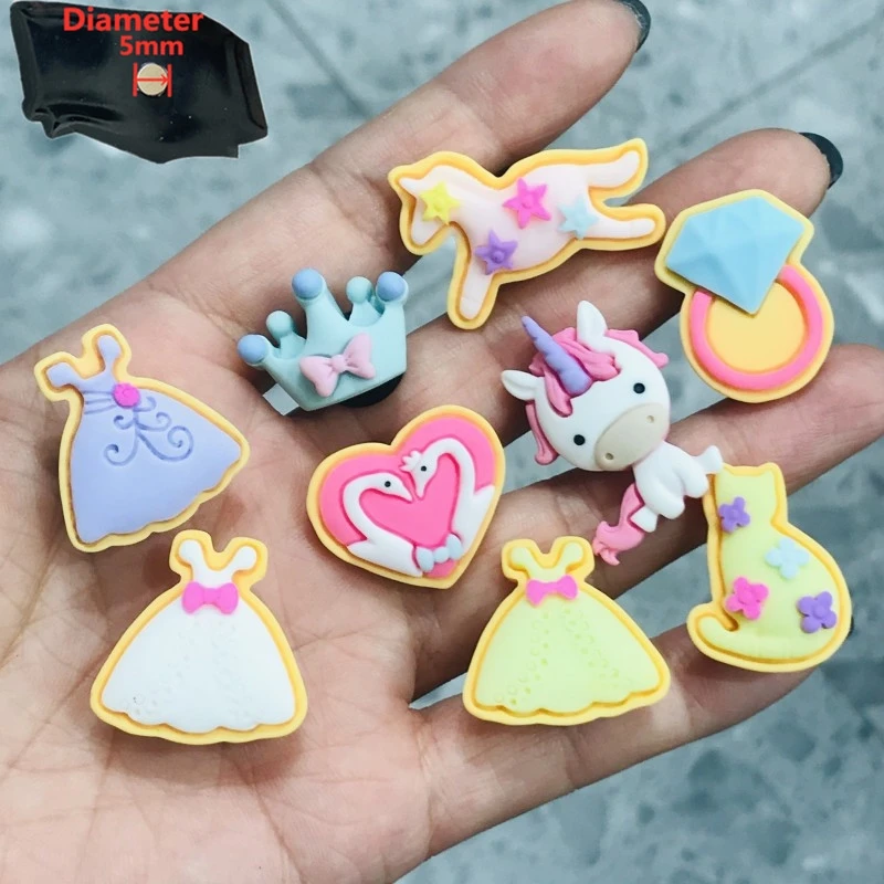 

Mix 50PCS Resin Cute Cartoon Fridge Magnetic Sticker Skirt Crown Cat Diamond Ring Swan Unicorn Refrigerator Magnet Children Toy