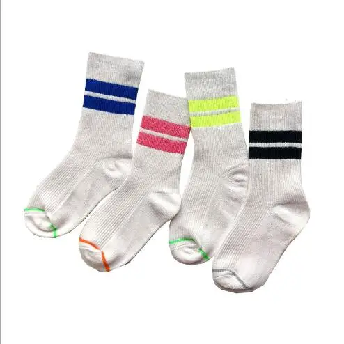 Autumn and winter new bright color parallel bars for boys and girls cotton 1pair 1-8 year kids stockings
Autumn and winter new bright color parallel bars for boys and girls cotton 1pair 1-8 year kids stockings
