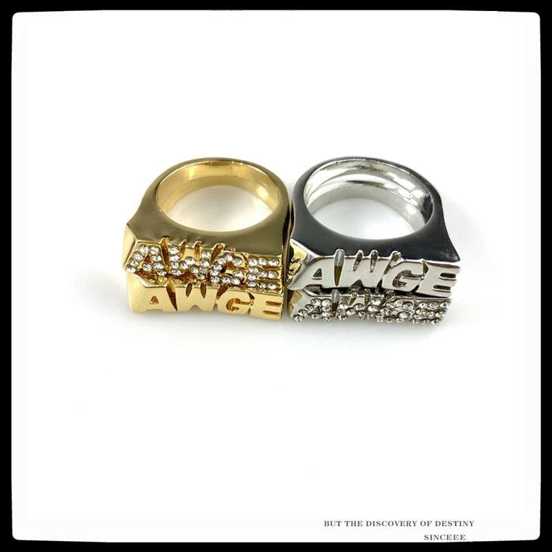 SexMara 2021 New Trend Hip Hop Punk Ring AWGE Letter Zircon Butterfly Diamond Ring For Men Women Girls Party Rapper Jewelry
SexMara 2021 New Trend Hip Hop Punk Ring AWGE Letter Zircon Butterfly Diamond Ring For Men Women Girls Party Rapper Jewelry