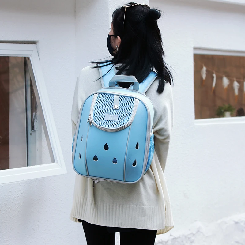 Воздухопроницаемый рюкзак для переноски кошек, переносной ранец для питомцев на выход, дорожная сумка для питомцев с вентиляцией, новый сти...
Воздухопроницаемый рюкзак для переноски кошек, переносной ранец для питомцев на выход, дорожная сумка для питомцев с вентиляцией, новый сти...