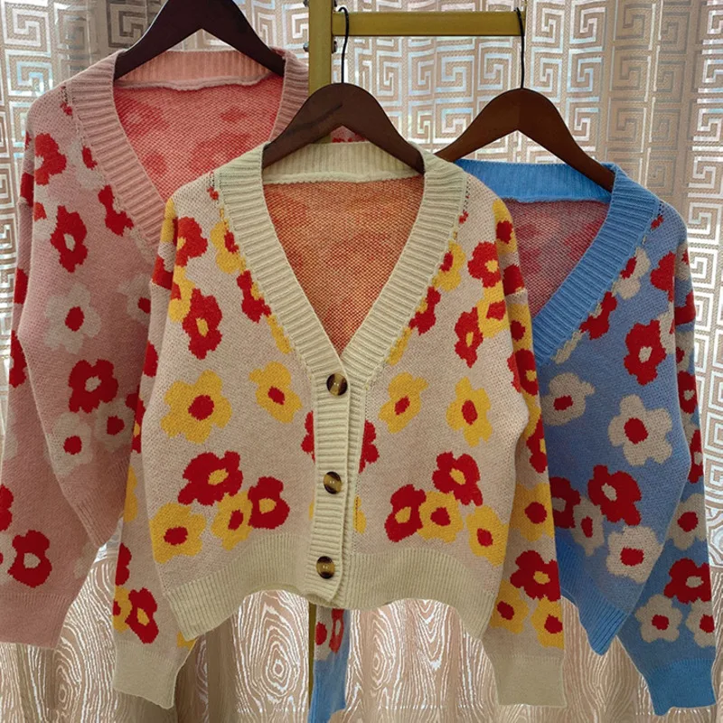 2021 Winter New Knitted Cardigan Women's Loose Fashion Flower Long Sleeve Top Women Clothing Textured Panel Deep V-Neck Sweater
2021 Winter New Knitted Cardigan Women's Loose Fashion Flower Long Sleeve Top Women Clothing Textured Panel Deep V-Neck Sweater