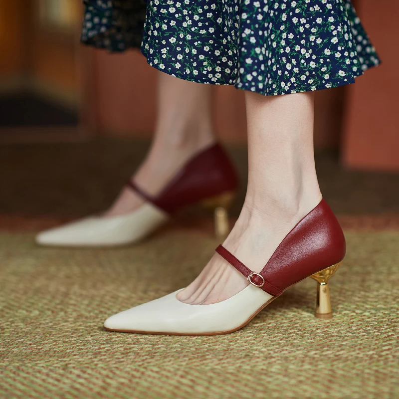 Women Pumps Genuine Leather 22-25 cm length Spring and Autumn casual shoes Solid color pointed toe Color block buckle metal heel
Women Pumps Genuine Leather 22-25 cm length Spring and Autumn casual shoes Solid color pointed toe Color block buckle metal heel