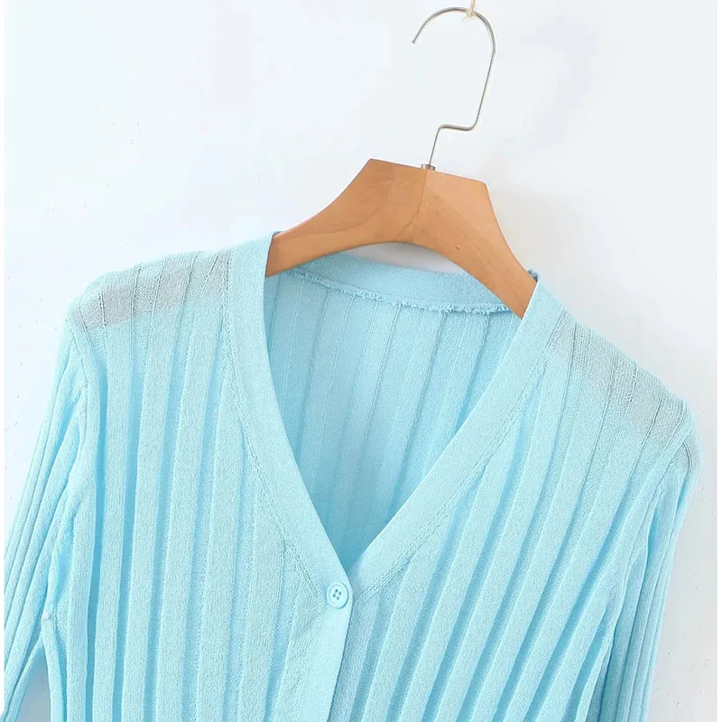 Spring Crop Top Casual Solid V-neck Thin Single-breasted Long Sleeve Knitted Cardigan Coat 2021 New Knit Sweater Cardigans Wear
Spring Crop Top Casual Solid V-neck Thin Single-breasted Long Sleeve Knitted Cardigan Coat 2021 New Knit Sweater Cardigans Wear