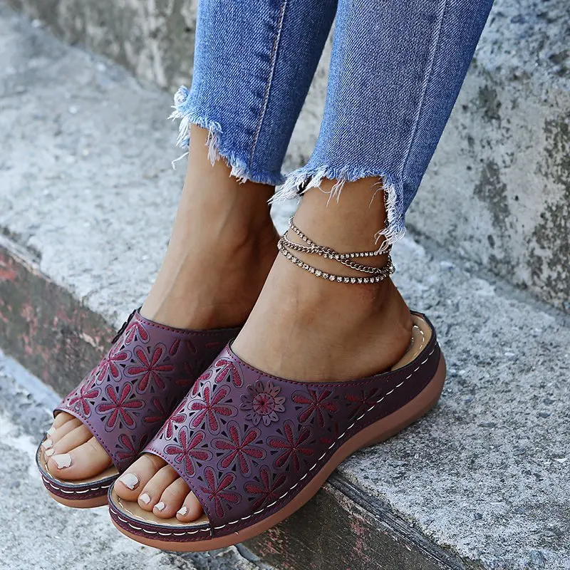 Slippers Women Shoes PU Leather Flower Wedges Sandals Woman Casual Flip Flops Sewing 2021 New Summer Beach Ladies Shoes
Slippers Women Shoes PU Leather Flower Wedges Sandals Woman Casual Flip Flops Sewing 2021 New Summer Beach Ladies Shoes