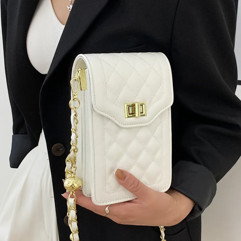 Quilted Chain Shoulder Bags for Women Luxury Small Pu Leather Crossbody Bag Diamond Lattice Messenger Bag Ladies Plaid Handbags
Quilted Chain Shoulder Bags for Women Luxury Small Pu Leather Crossbody Bag Diamond Lattice Messenger Bag Ladies Plaid Handbags