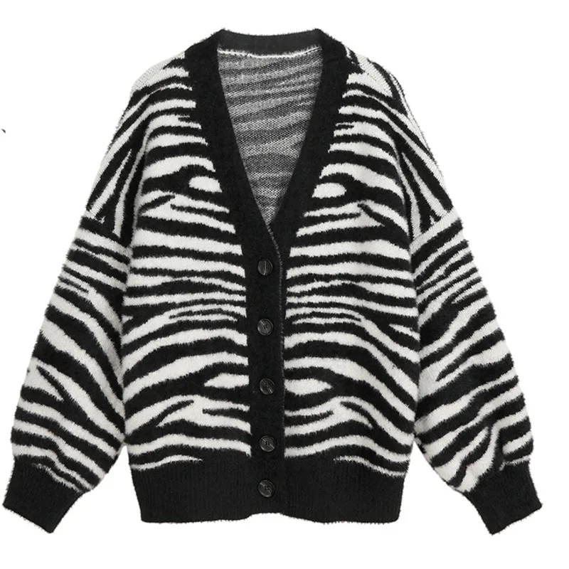 2021 Autumn Winter New Knitted Cardigan Coat Female Loose V-neck Vintage Zebra Print Sweater Women's Fashion N255
2021 Autumn Winter New Knitted Cardigan Coat Female Loose V-neck Vintage Zebra Print Sweater Women's Fashion N255