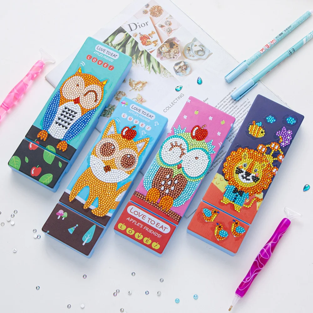 DIY Special Shaped 5D Diamond Painting 2 Grids Pencil Case Stationery Embroidery Storage Case Gifts Box Diamond Mosaic Art
DIY Special Shaped 5D Diamond Painting 2 Grids Pencil Case Stationery Embroidery Storage Case Gifts Box Diamond Mosaic Art