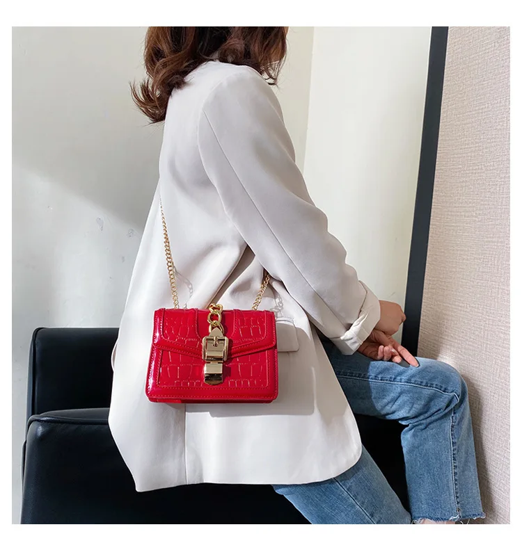 High-end women's small bag spring 2021 Korean version of the crossbody stone pattern small square bag versatile shoulder chain
High-end women's small bag spring 2021 Korean version of the crossbody stone pattern small square bag versatile shoulder chain