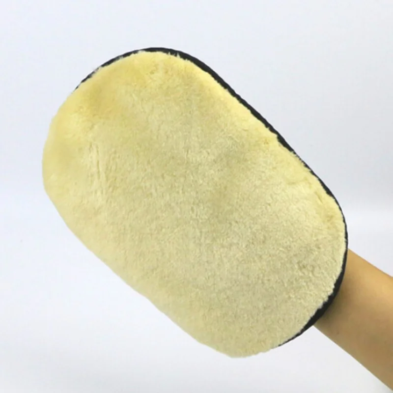 Car Wash Washing Gloves car Accessories for Audi A3 A4 A5 A6 A7 B5 B6 B7 C5 C6 Q5 Q7 BMW e34 e39 e46 e53 e70 e87 e90 e91 M3 g30
Car Wash Washing Gloves car Accessories for Audi A3 A4 A5 A6 A7 B5 B6 B7 C5 C6 Q5 Q7 BMW e34 e39 e46 e53 e70 e87 e90 e91 M3 g30