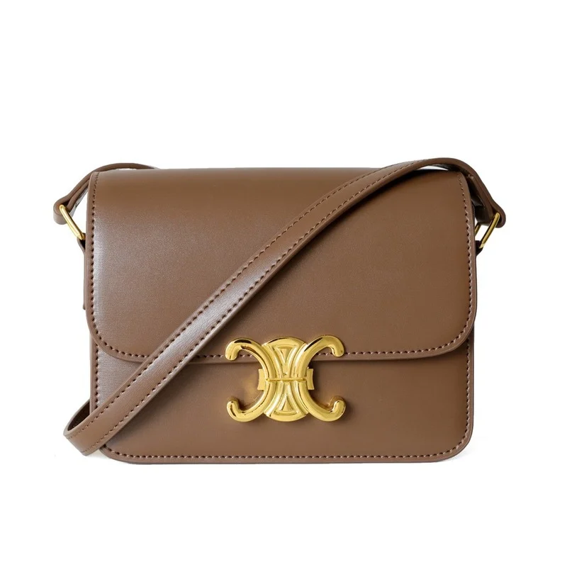 High quality new cowhide tofu bag retro classic fashion small square bag shoulder oblique female bag lady handbag
High quality new cowhide tofu bag retro classic fashion small square bag shoulder oblique female bag lady handbag