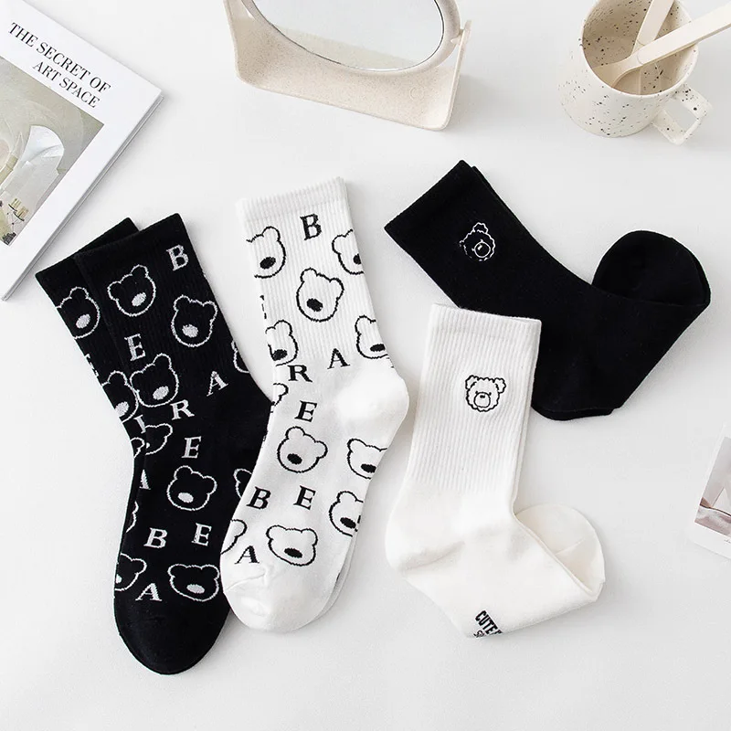 Women Socks 2021 New Autumn Cute Bear Embroidery Cotton Breathable Crew Socks Girls Casual Simplicity Letters Japanese Style
Women Socks 2021 New Autumn Cute Bear Embroidery Cotton Breathable Crew Socks Girls Casual Simplicity Letters Japanese Style