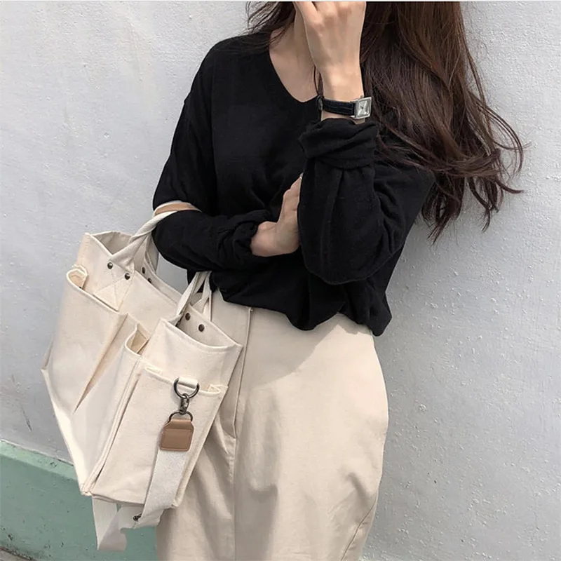 Holding a Women's Bag Classic Canvas Plaid Large-capacity canvas plaid bag fashionable atmosphere one-shoulder messenger handbag
Holding a Women's Bag Classic Canvas Plaid Large-capacity canvas plaid bag fashionable atmosphere one-shoulder messenger handbag