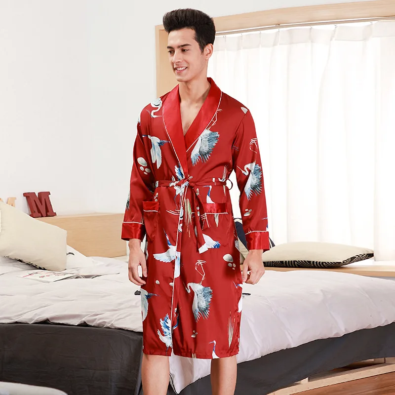 Short Sleepwear Night Dress Robe Chinese Men Satin Home Dressing Sexy Print Nightwear Home Clothes Summer Bathrobe Kimono Gown
Short Sleepwear Night Dress Robe Chinese Men Satin Home Dressing Sexy Print Nightwear Home Clothes Summer Bathrobe Kimono Gown
