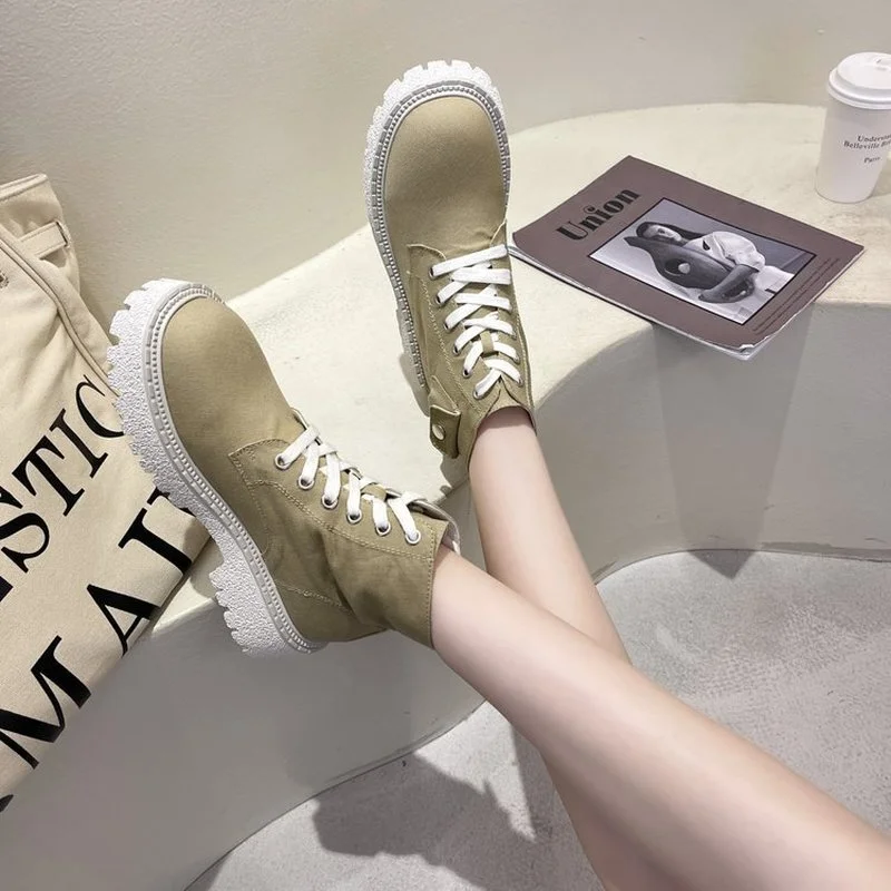 Брезентовые Ботинки Martin женские 2021 новые ботинки на тонкой платформе в британском стиле женские ботинки с карманами
Брезентовые Ботинки Martin женские 2021 новые ботинки на тонкой платформе в британском стиле женские ботинки с карманами