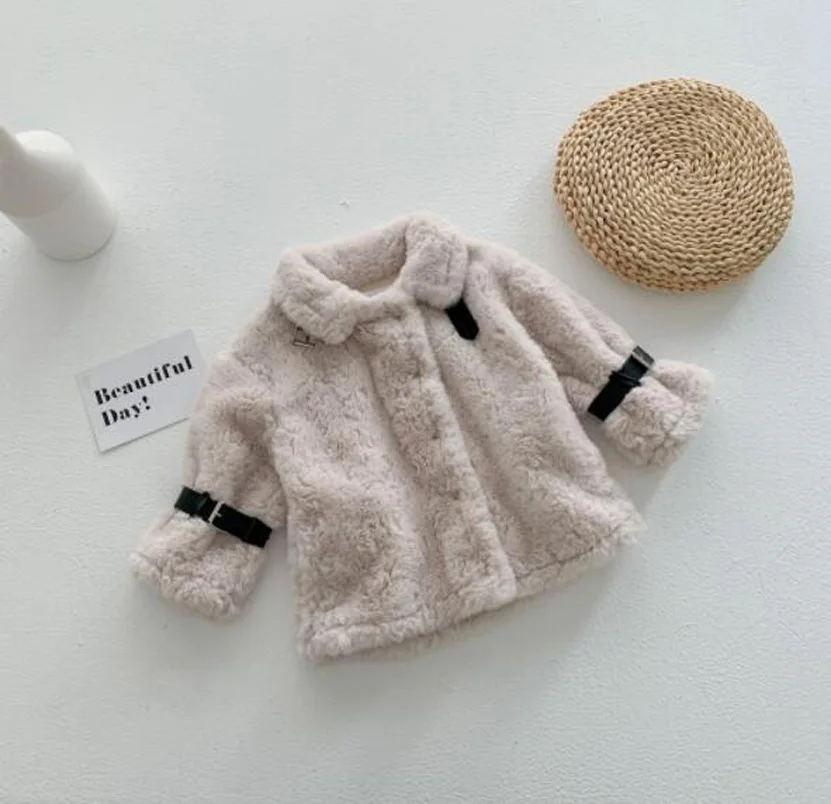 Cultiseed Baby Girls Autumn Winter Thicken Warm Fake Imitation Fur Jacket Children Kids Turn Down Collar Long Sleeve Coats 
Cultiseed Baby Girls Autumn Winter Thicken Warm Fake Imitation Fur Jacket Children Kids Turn Down Collar Long Sleeve Coats