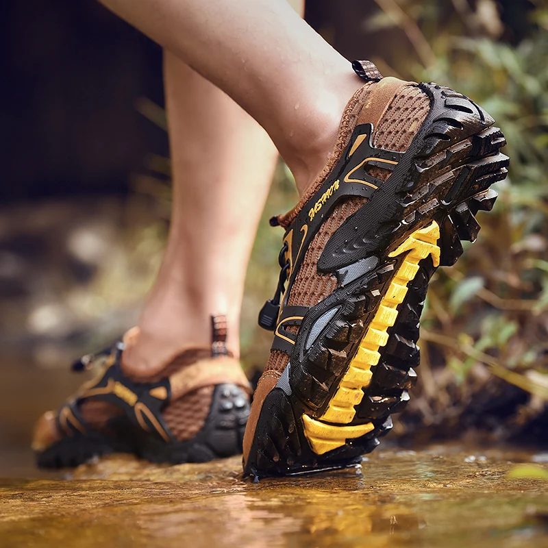 Men's Breathable Lightweight Outdoor Non-slip Wading Shoes Hollow Mesh Breathable Wear-resistant Men's Sports Shoes
Men's Breathable Lightweight Outdoor Non-slip Wading Shoes Hollow Mesh Breathable Wear-resistant Men's Sports Shoes