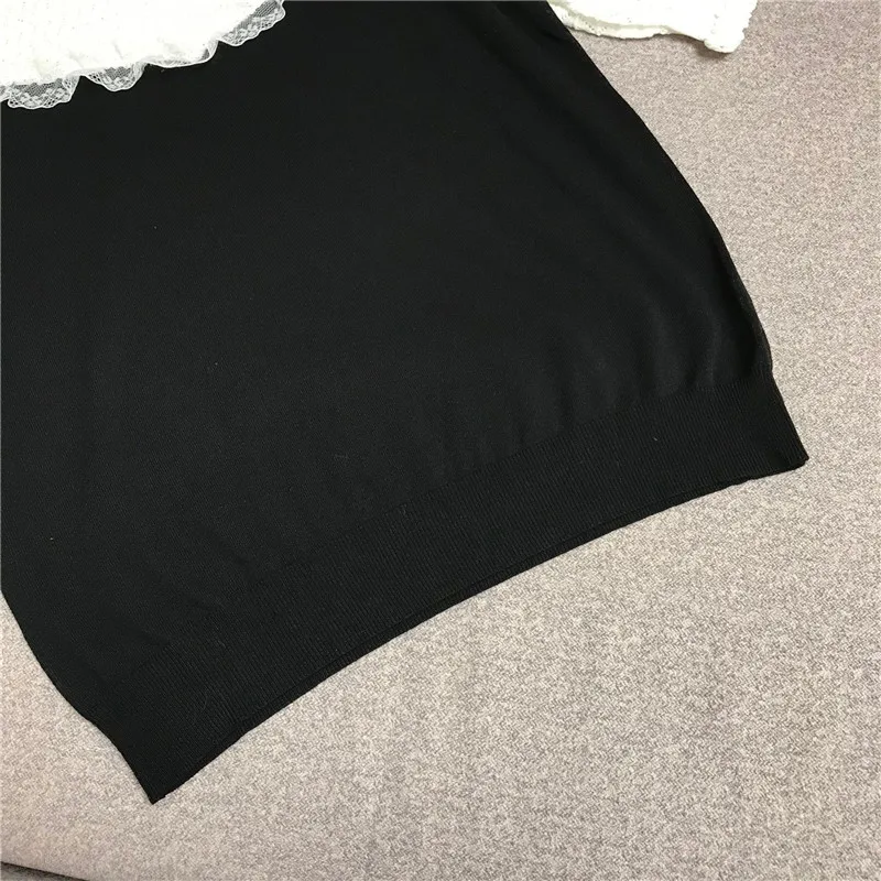 Luxury Brand Designer Knitted Pullovers for Women O Neck Lace Stitching Puff Sleeve Knitted Sweater 
Luxury Brand Designer Knitted Pullovers for Women O Neck Lace Stitching Puff Sleeve Knitted Sweater