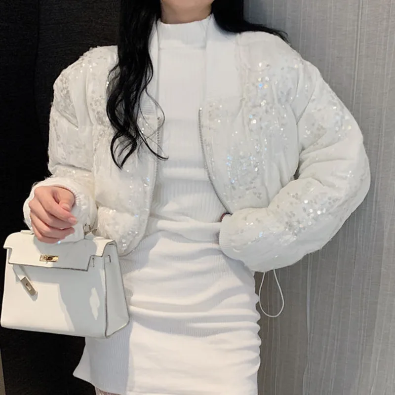 High Quality Winter Women Jackets Thick Warm Sequin Short Down Parkas Female Coat Fashion Streetear Slim Outwear Manteau Femme
High Quality Winter Women Jackets Thick Warm Sequin Short Down Parkas Female Coat Fashion Streetear Slim Outwear Manteau Femme