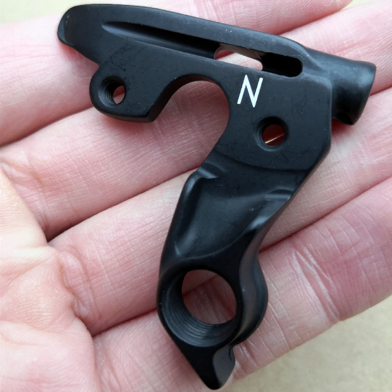 5pcs Bicycle derailleur hanger KP395 For Cannondale Supersix EVO Carbon 2017-2019 Cannondale Supersix Hi-Mod Disc MECH dropout
5pcs Bicycle derailleur hanger KP395 For Cannondale Supersix EVO Carbon 2017-2019 Cannondale Supersix Hi-Mod Disc MECH dropout
