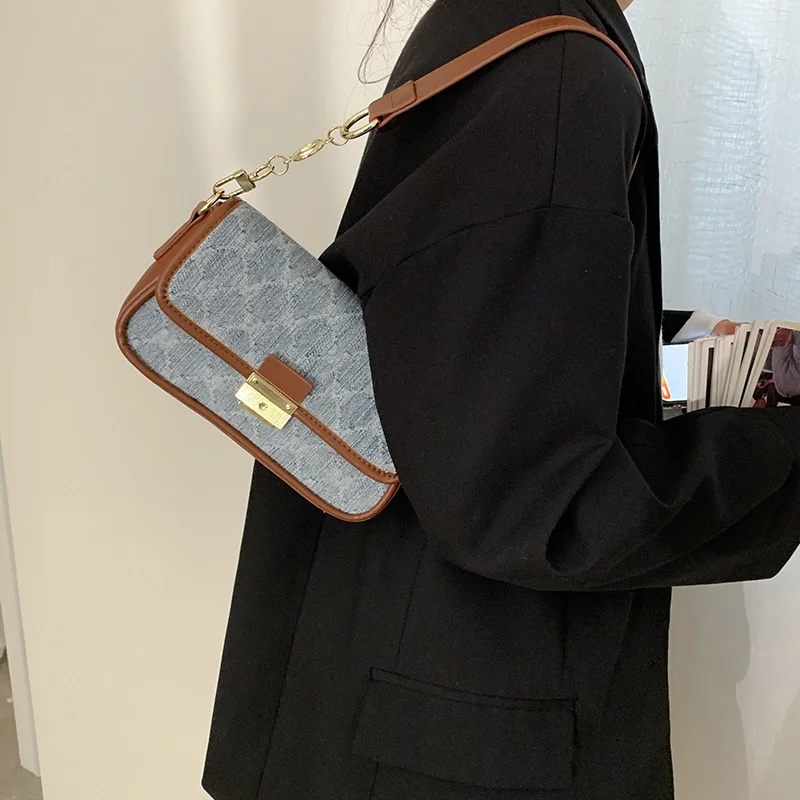 Casual Convenient Female Fashion Medieval Armpit And Versatile Small Square Messenger Bag
Casual Convenient Female Fashion Medieval Armpit And Versatile Small Square Messenger Bag