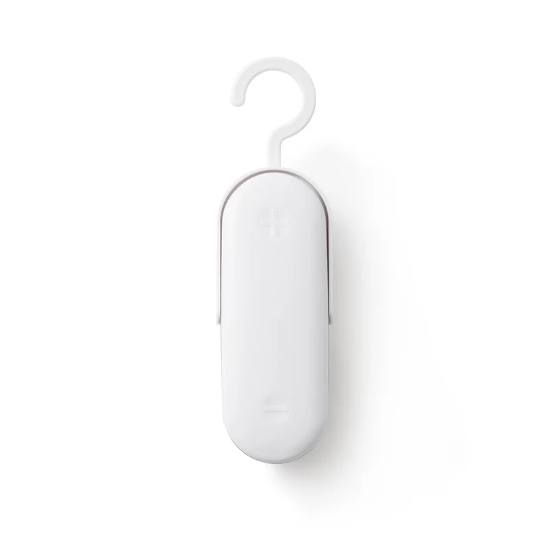 1PCS Portable Mini Sealing Machine household kitchen food plastic snack food preservation bag sealer Kitchen practical Gadgets
1PCS Portable Mini Sealing Machine household kitchen food plastic snack food preservation bag sealer Kitchen practical Gadgets
