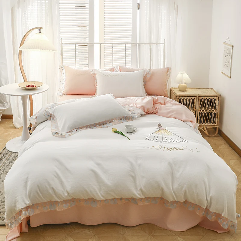 

Комплект постельного белья с вышивкой принцессы из мягкого хлопка белого и розового цвета, кружевной пододеяльник, простыня, наволочки