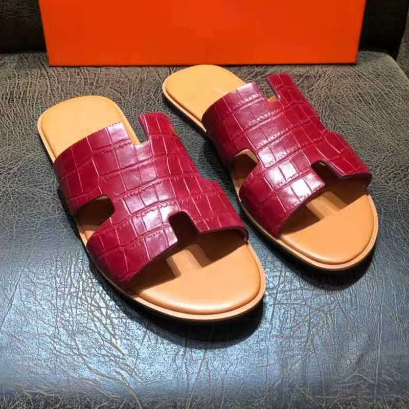 Luxury men's big brand beach slippers leisure fashion outdoor leather sandals top design home indoor slippers
Luxury men's big brand beach slippers leisure fashion outdoor leather sandals top design home indoor slippers